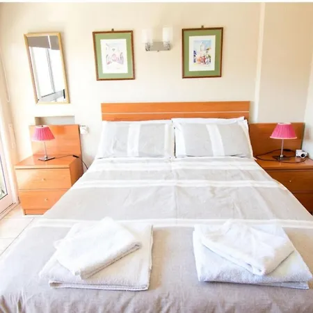 Apartment Attractive In Excellent Location Benalmádena